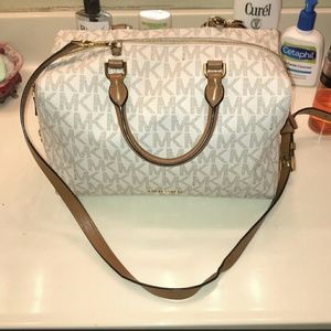 Michael kors purse